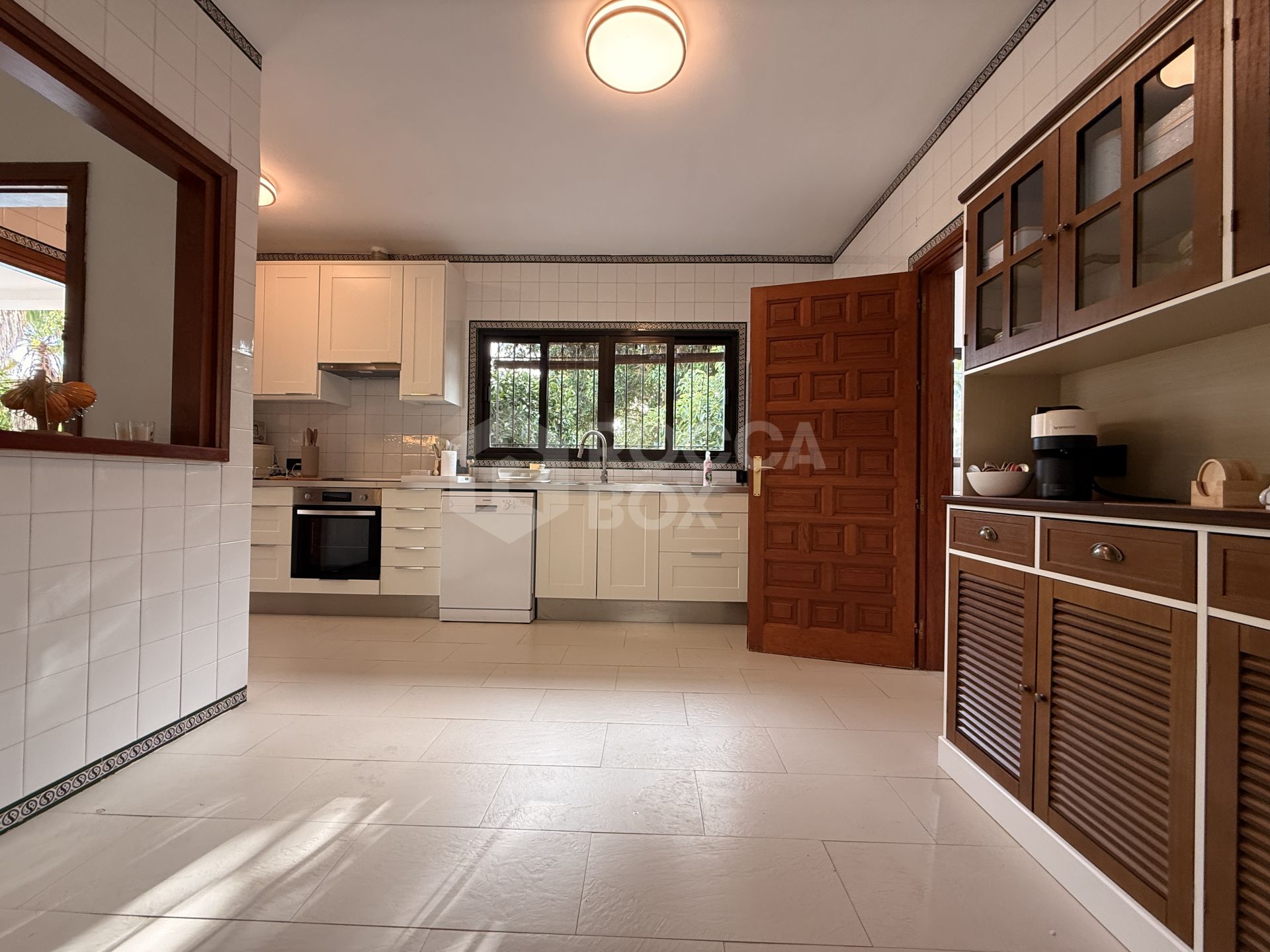 Mediterranean Elegance by the Sea in Estepona