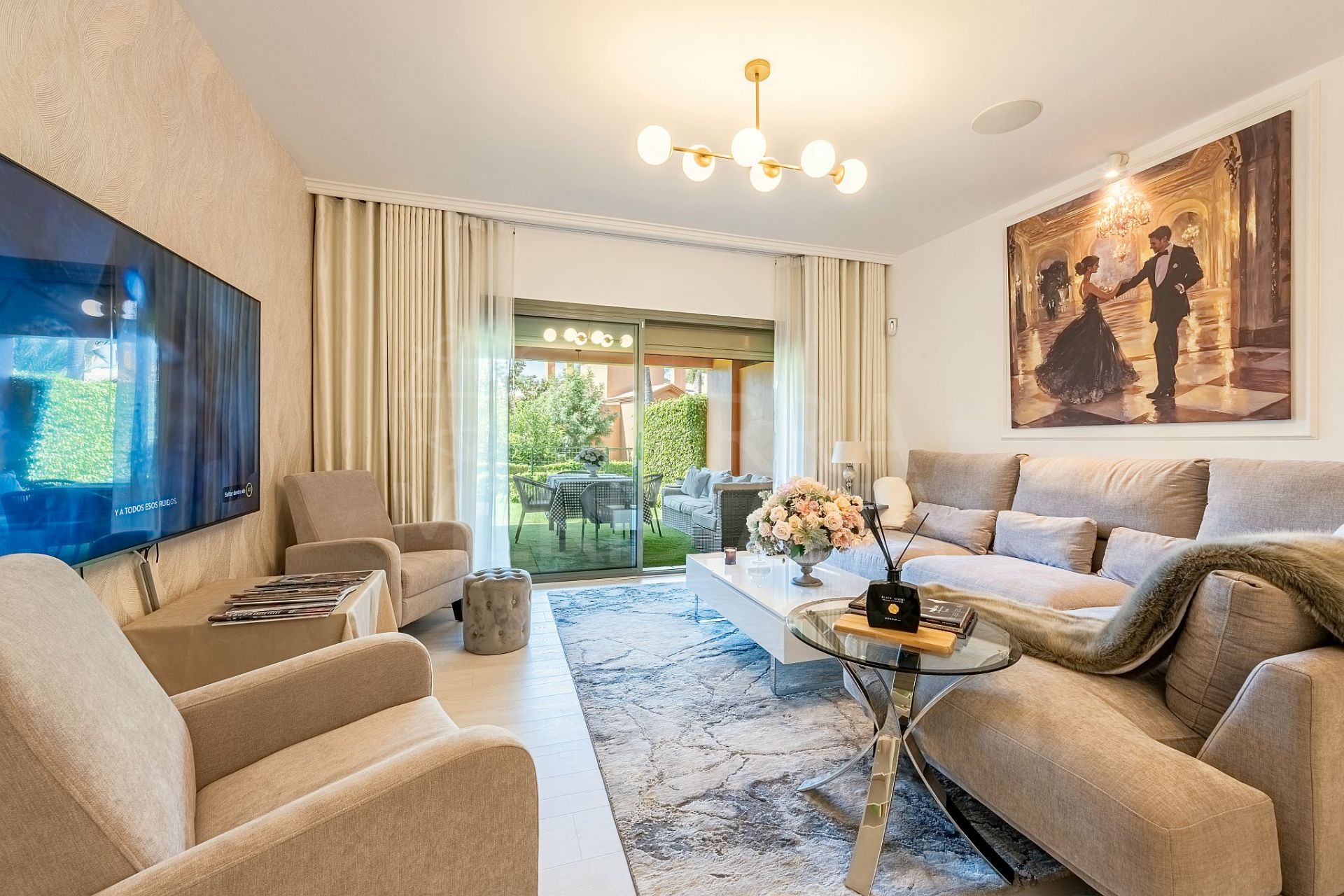 Ground Floor Apartment in Benatalaya, Estepona