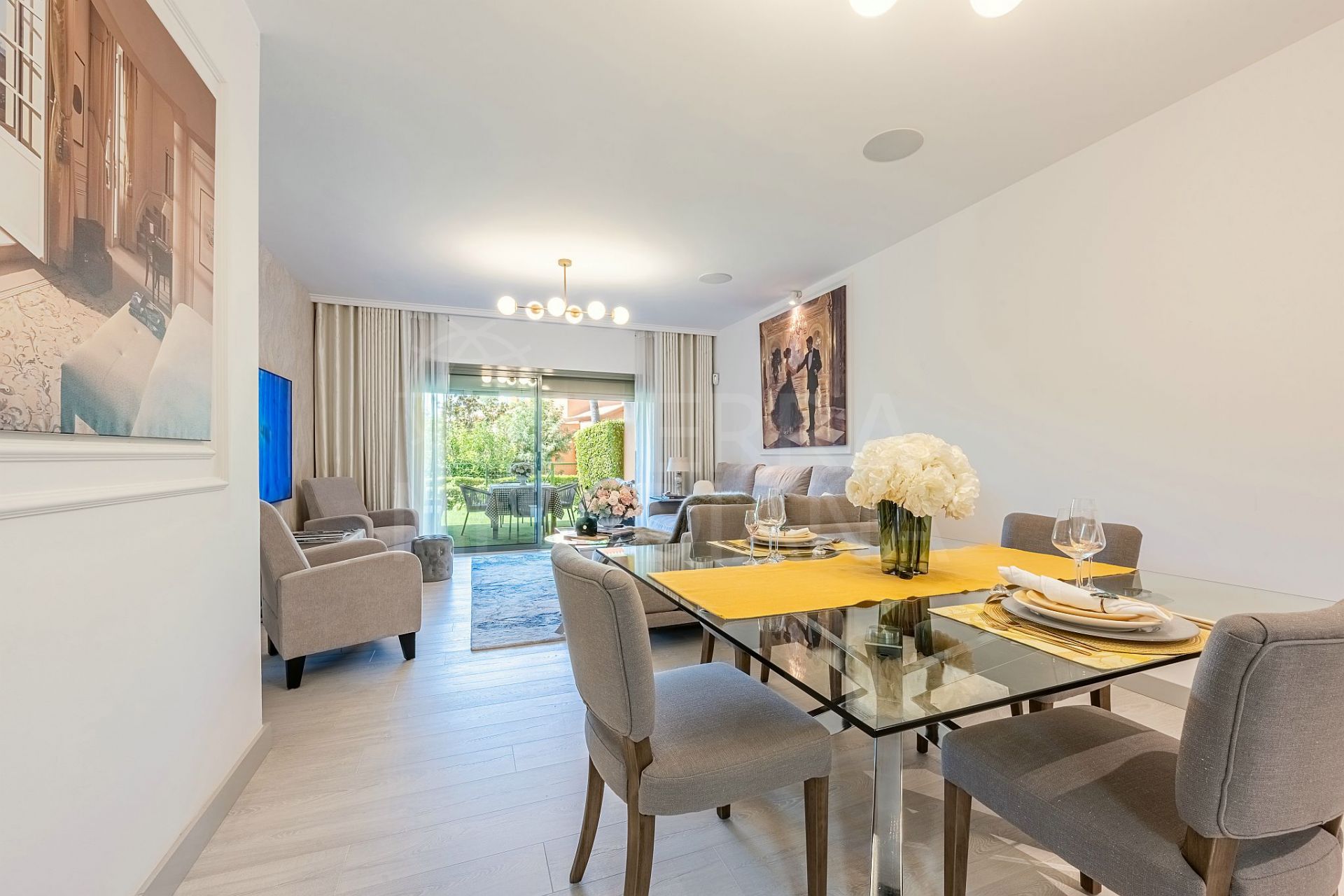 Ground Floor Apartment in Benatalaya, Estepona