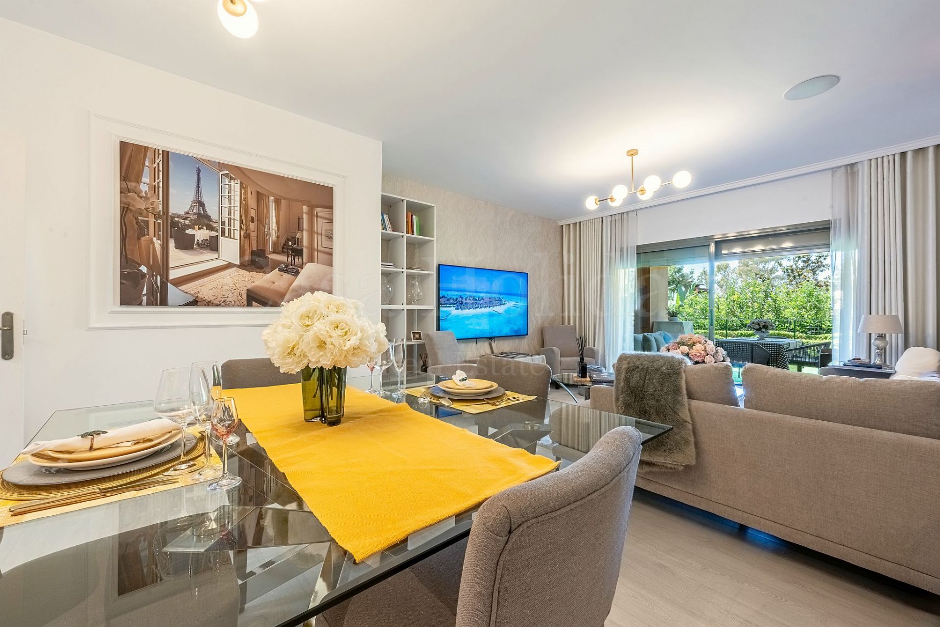 Apartamento Planta Baja en Benatalaya, Estepona