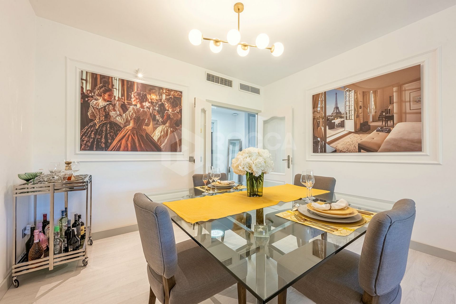 Elegant Ground Floor Apartment with Private Garden in Benatalaya