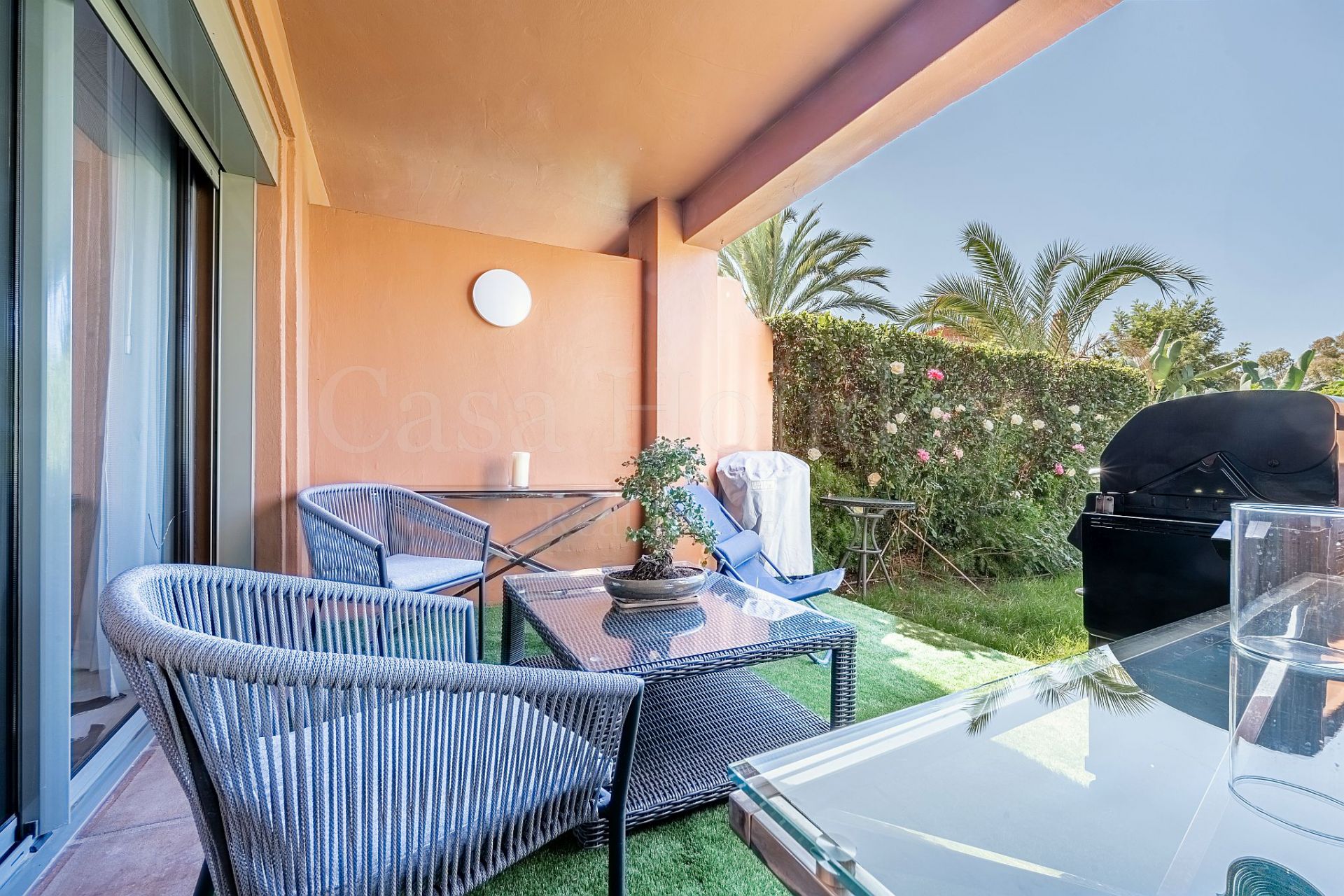 Apartamento Planta Baja en Benatalaya, Estepona