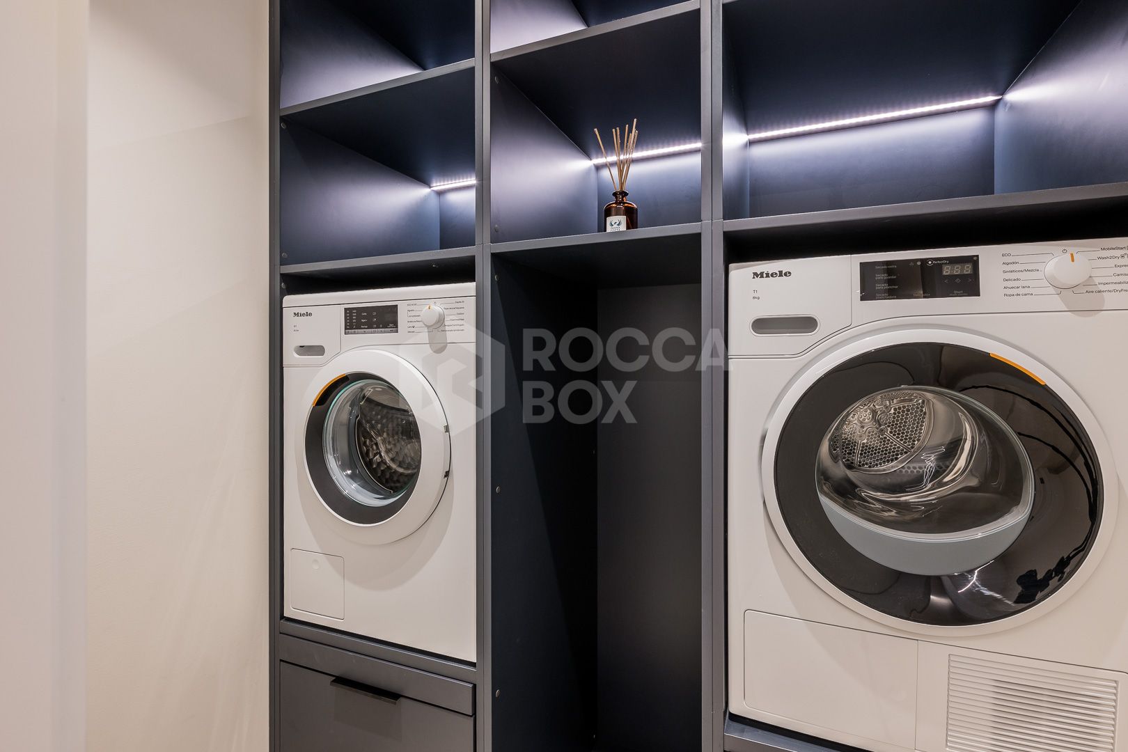 Elegant 3-Bedroom Apartment in Los Monteros Palm Beach – Coastal Luxury Redefined