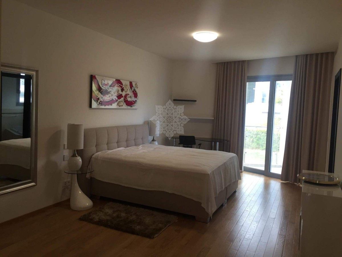 Town House in Meisho Hills, Marbella