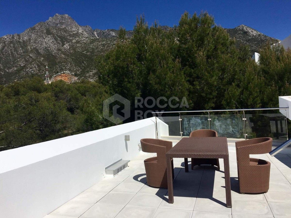 Town House for sale in Meisho Hills, Marbella Golden Mile