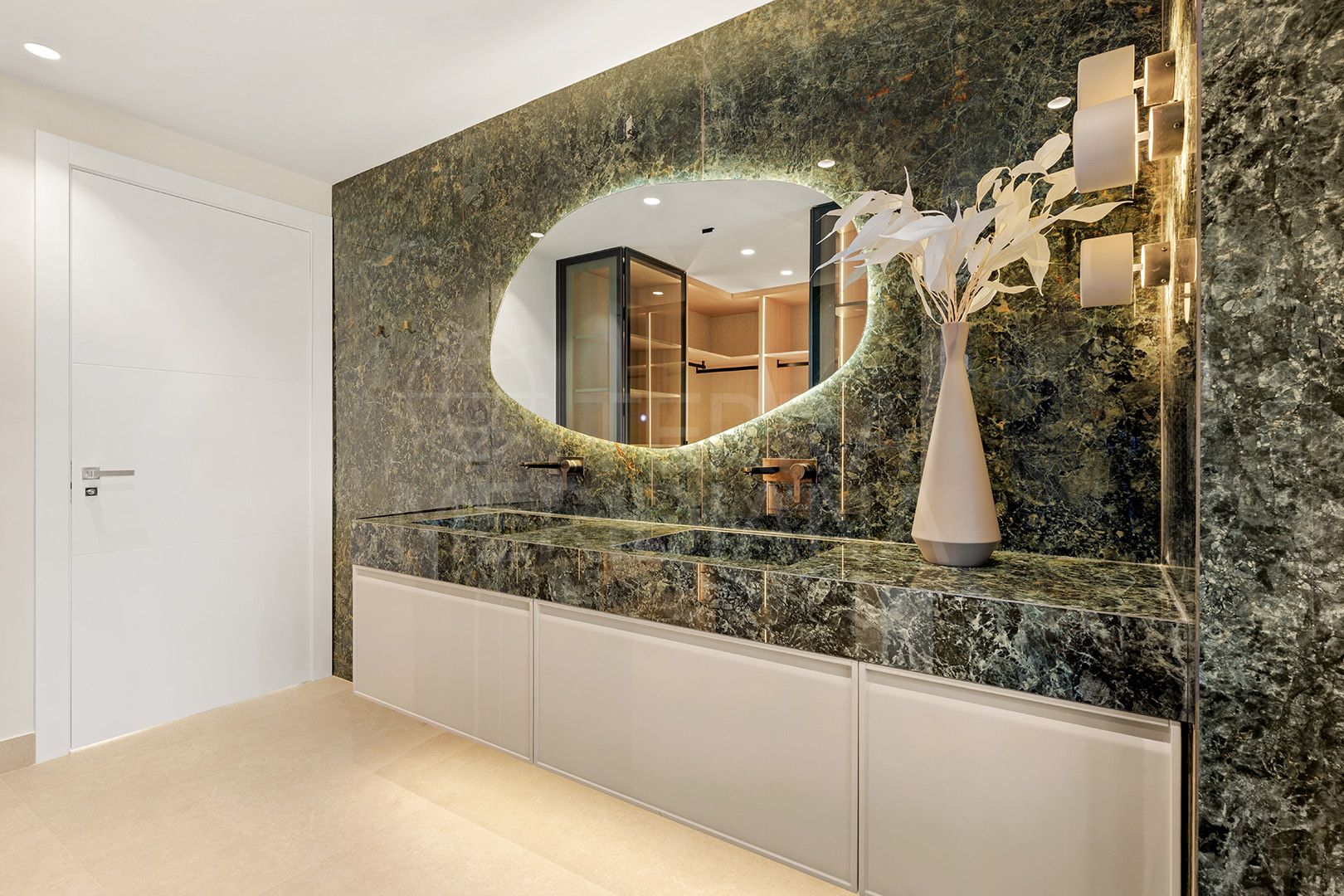 Penthouse in Cabo Bermejo, Estepona