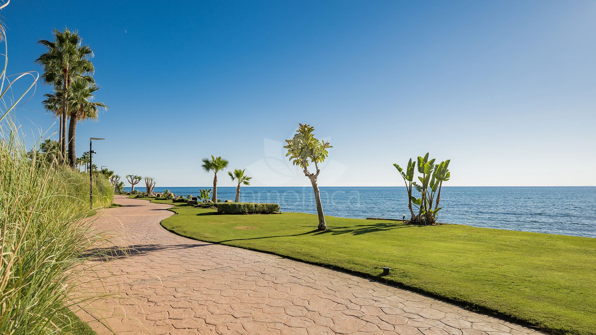 Ático en Cabo Bermejo, Estepona