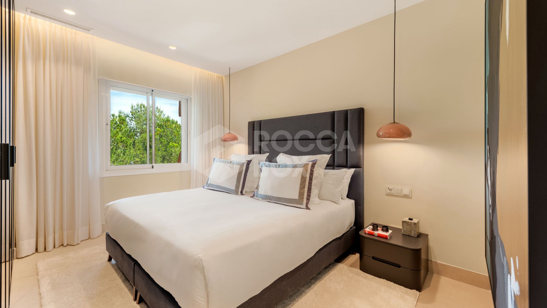 Apartment for sale in Los Granados del Mar, Estepona East