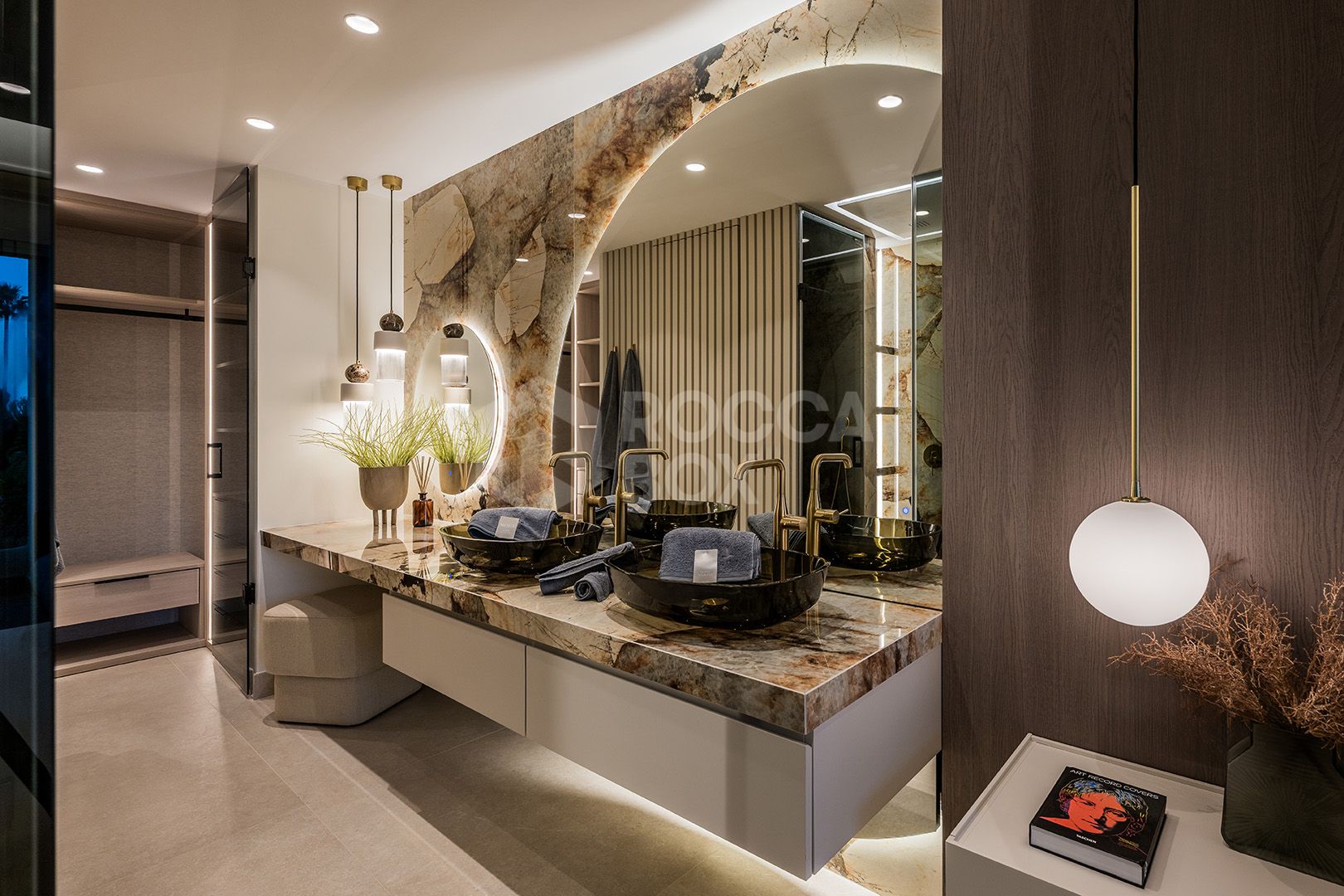 Ground Floor Apartment for sale in Beach Side New Golden Mile, Estepona East