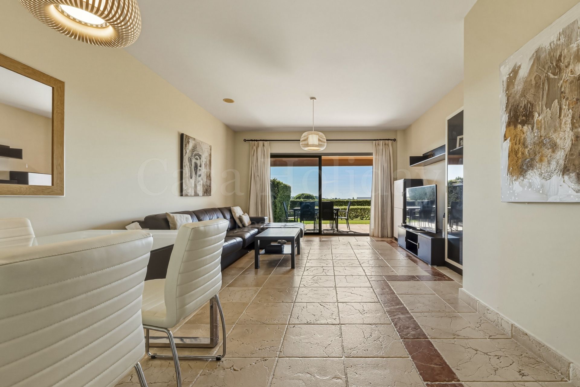 Ground Floor Apartment in Benatalaya, Estepona