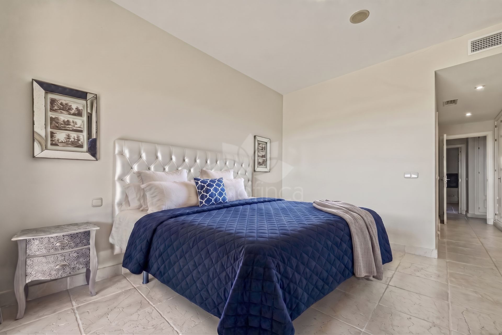 Ground Floor Apartment in Benatalaya, Estepona