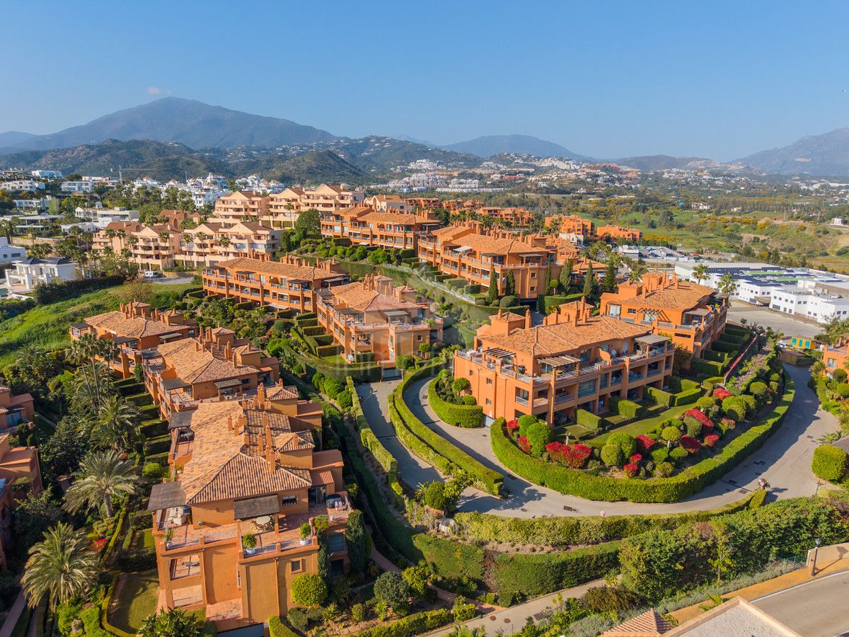 Ground Floor Apartment in Benatalaya, Estepona