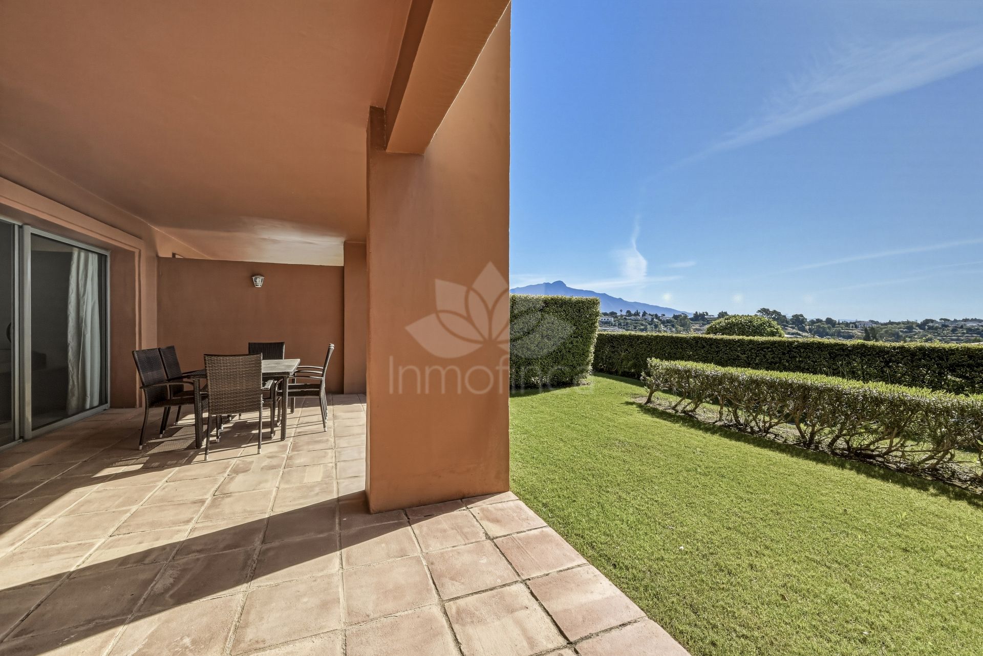 Ground Floor Apartment in Benatalaya, Estepona