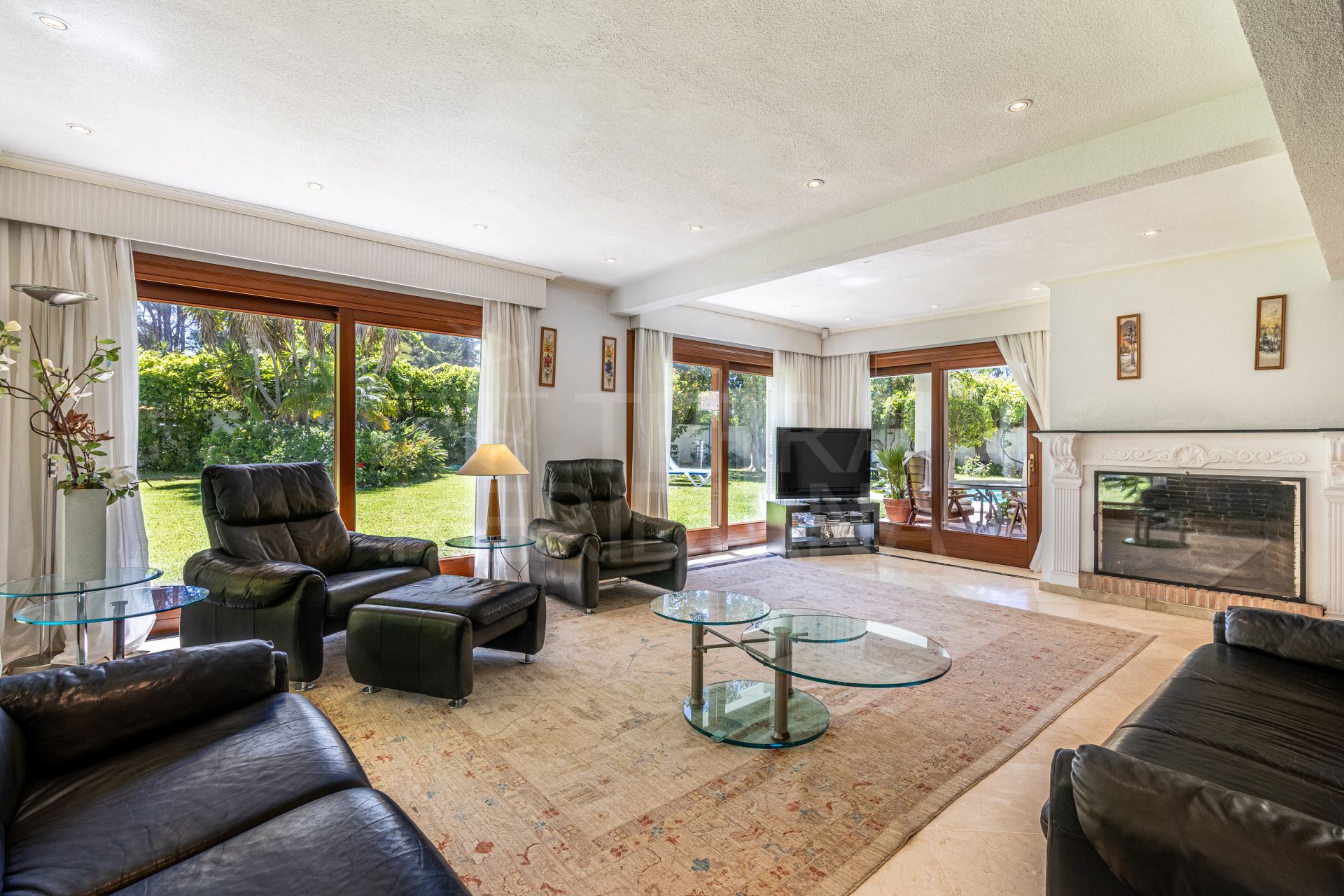 Chalet in Costalita, Estepona