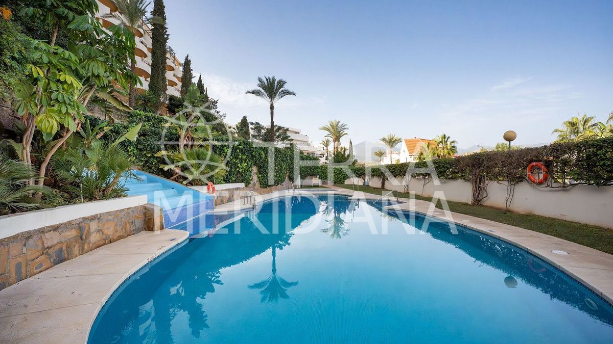 Apartment in Señorio de Aloha, Marbella