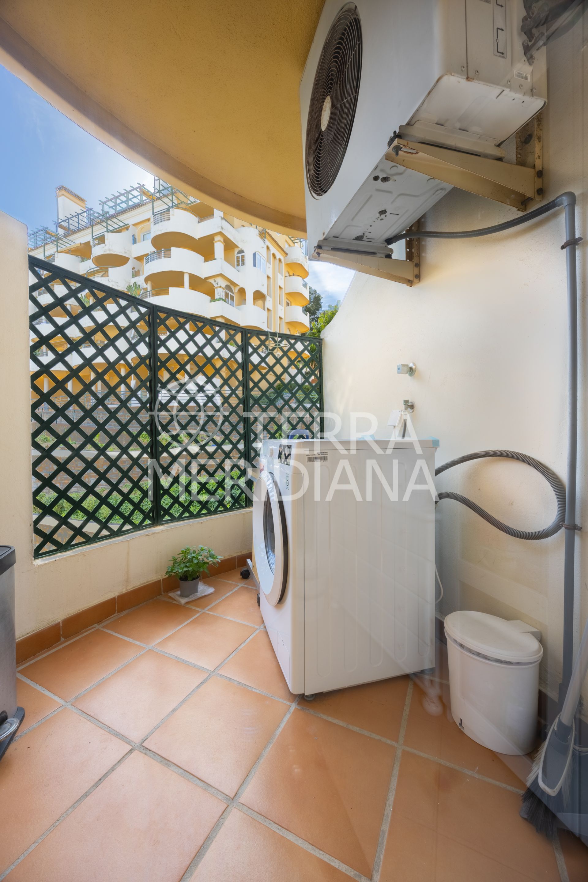 Apartment in Señorio de Aloha, Marbella