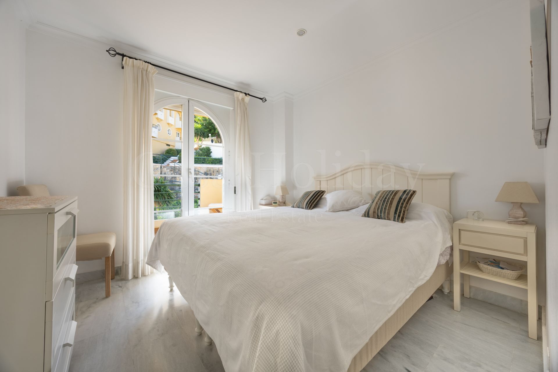 Apartment in Señorio de Aloha, Marbella