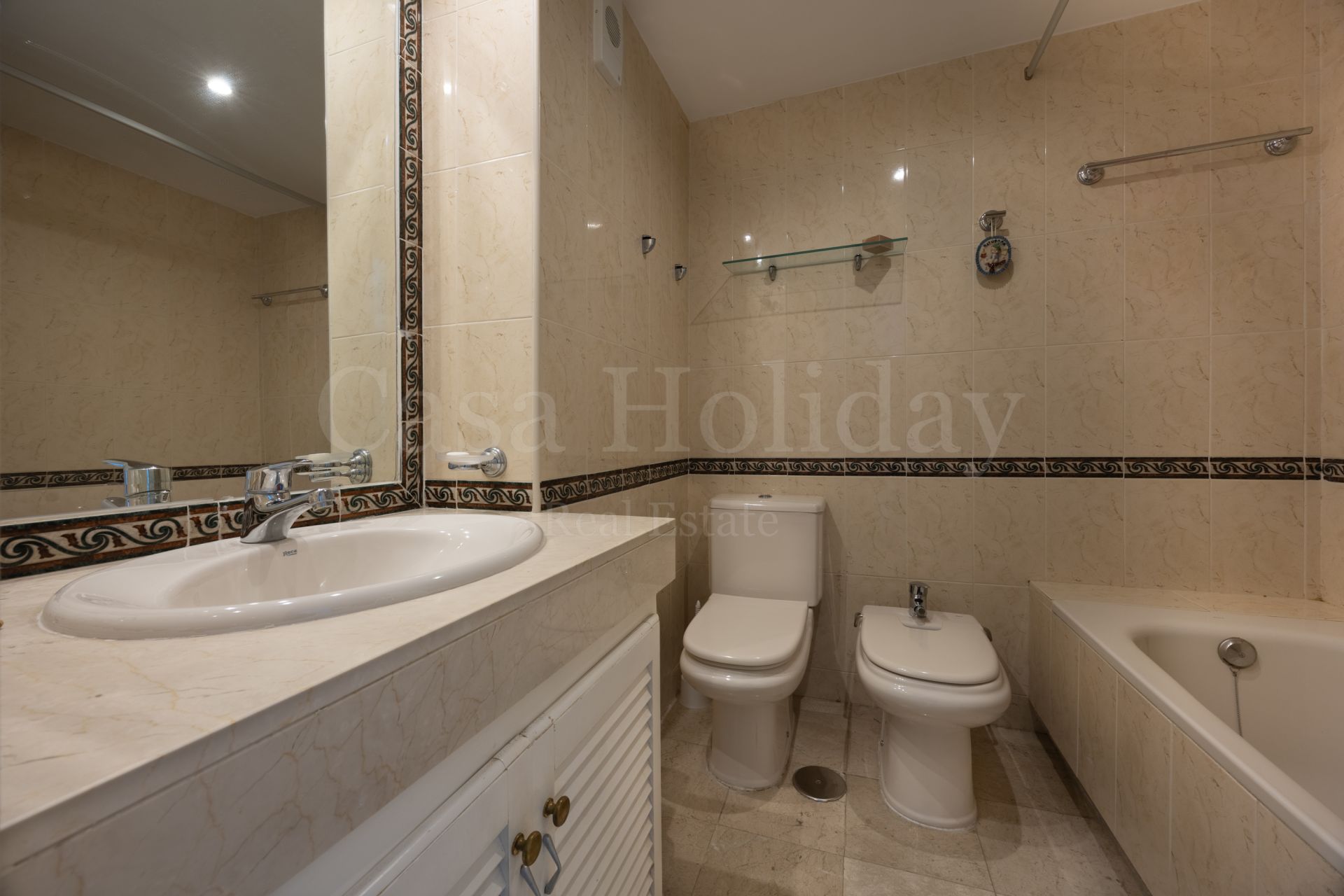 Apartment in Señorio de Aloha, Marbella