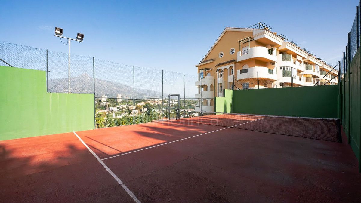 Apartamento en Señorio de Aloha, Marbella