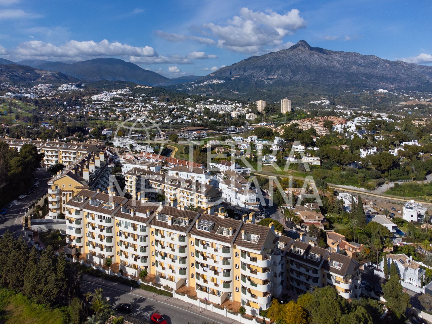 Apartment in Señorio de Aloha, Marbella