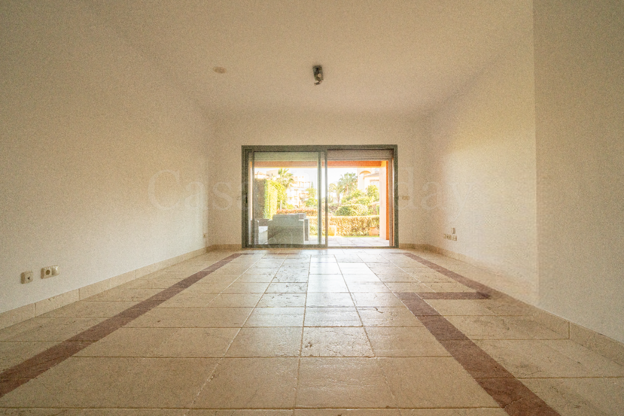 Apartamento Planta Baja en Benatalaya, Estepona