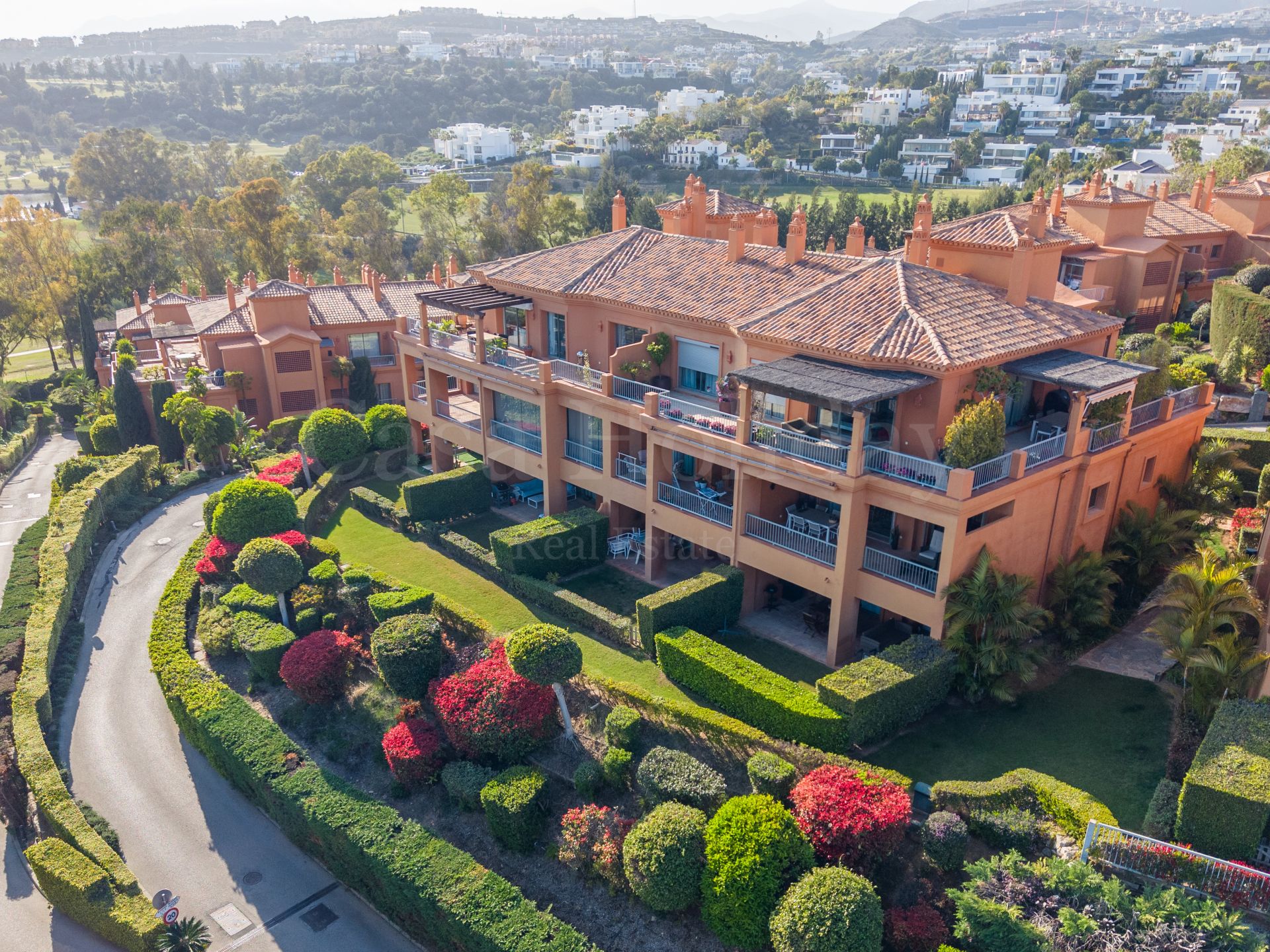 Apartamento Planta Baja en Benatalaya, Estepona