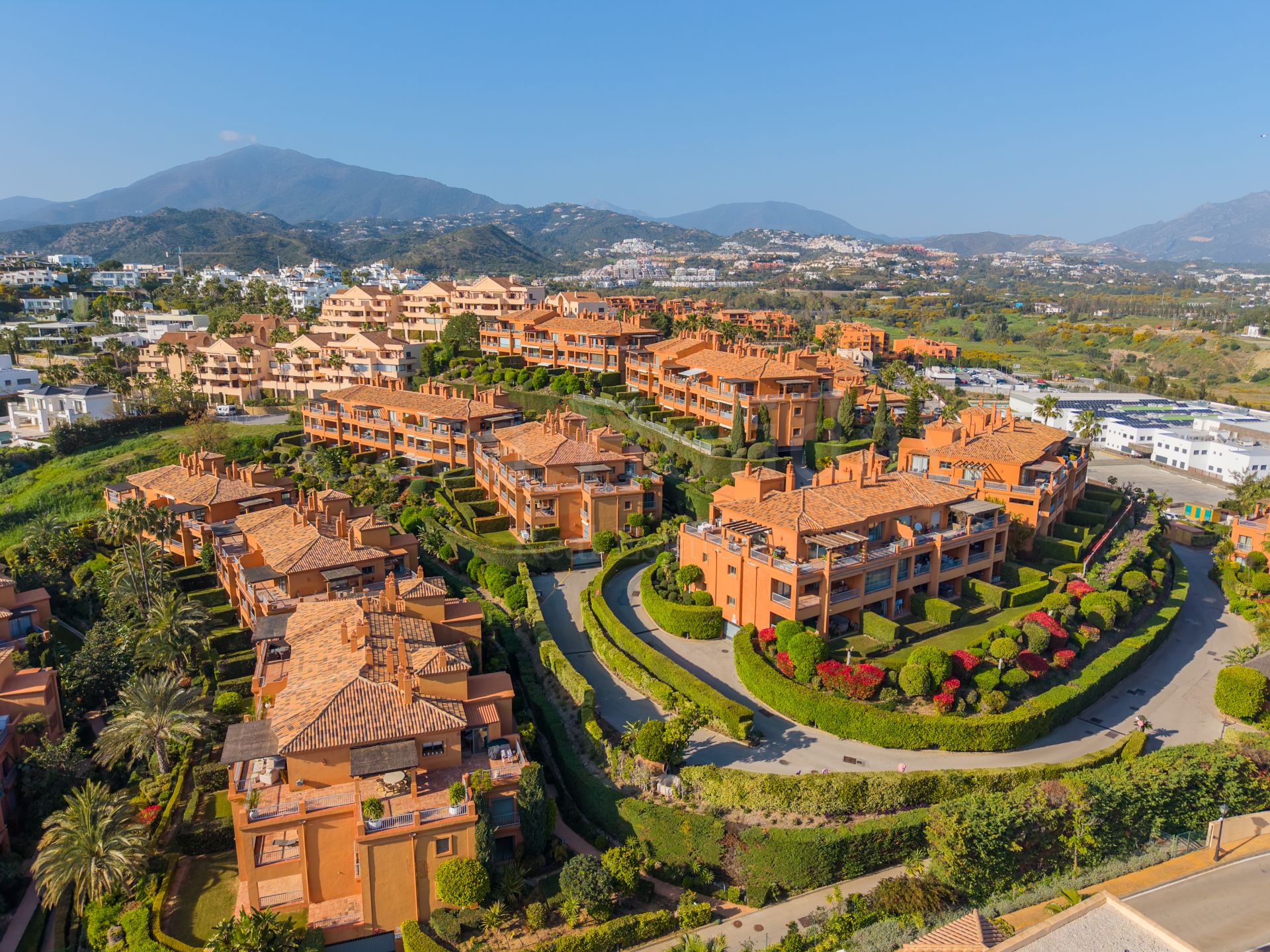 Apartamento Planta Baja en Benatalaya, Estepona