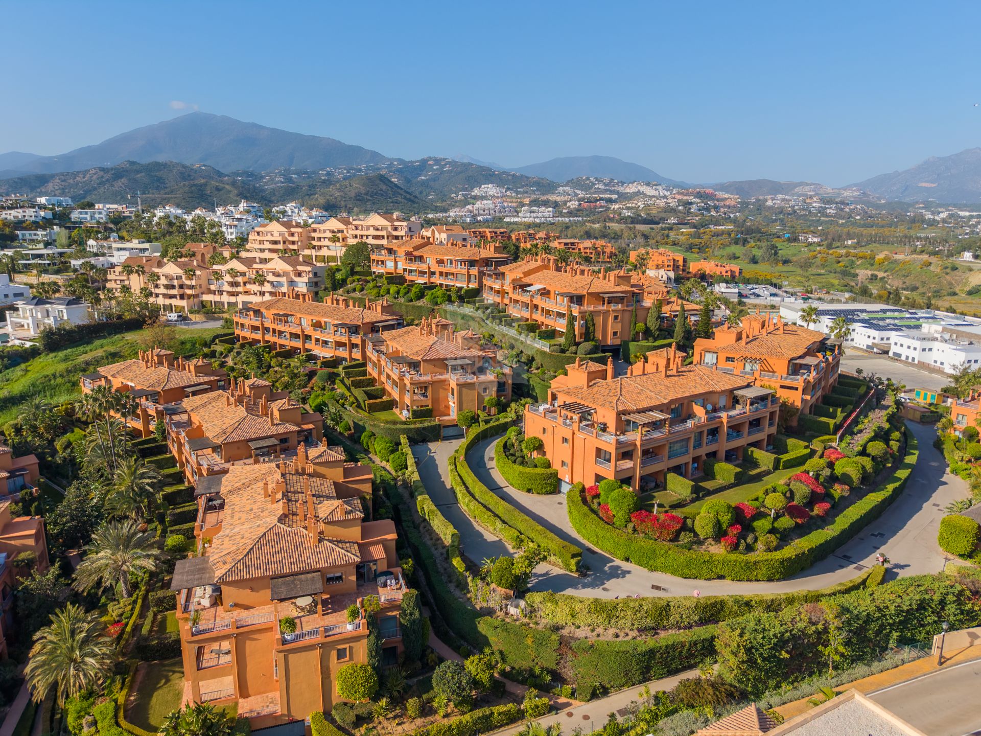 Ground Floor Apartment in Benatalaya, Estepona