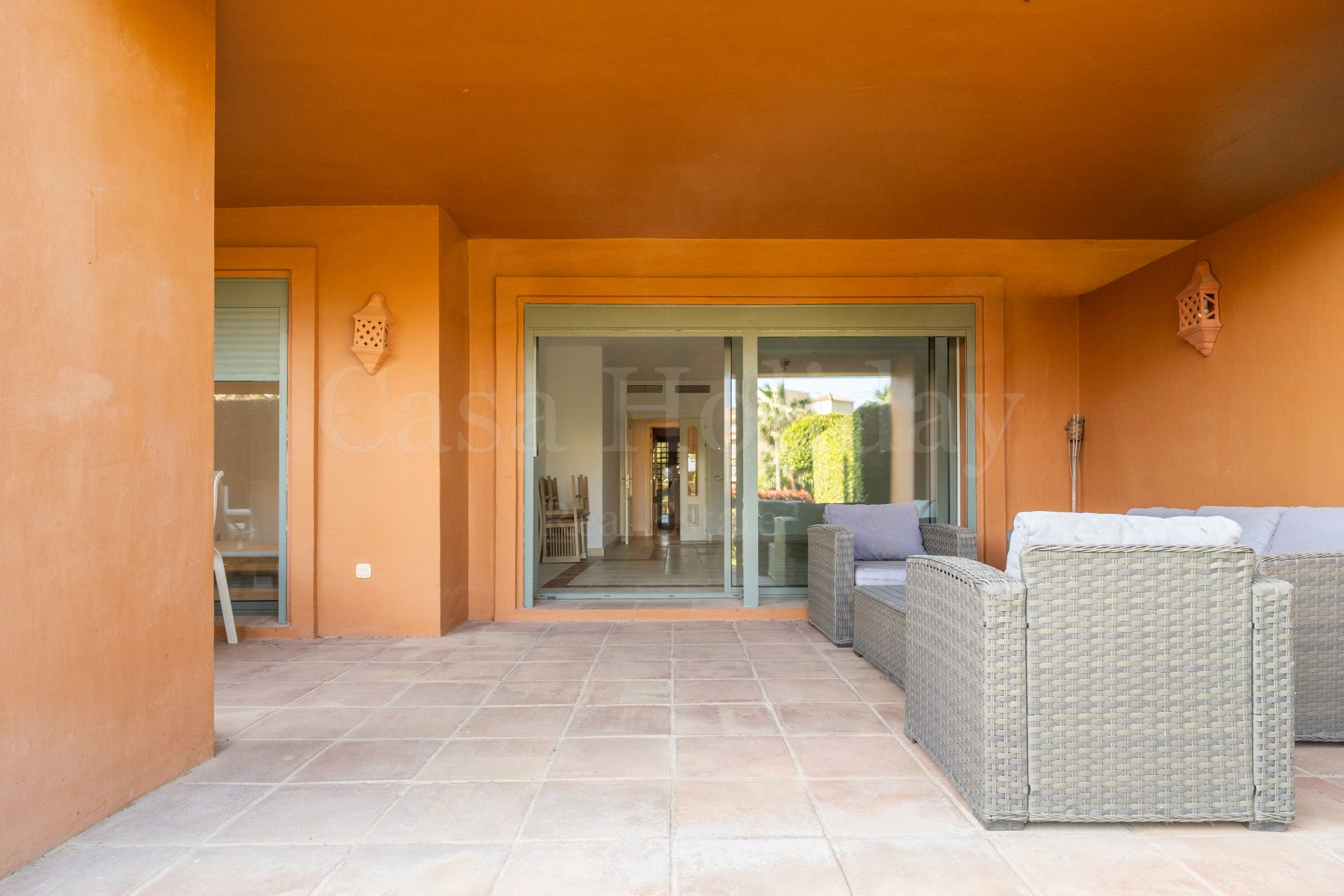 Apartamento Planta Baja en Benatalaya, Estepona