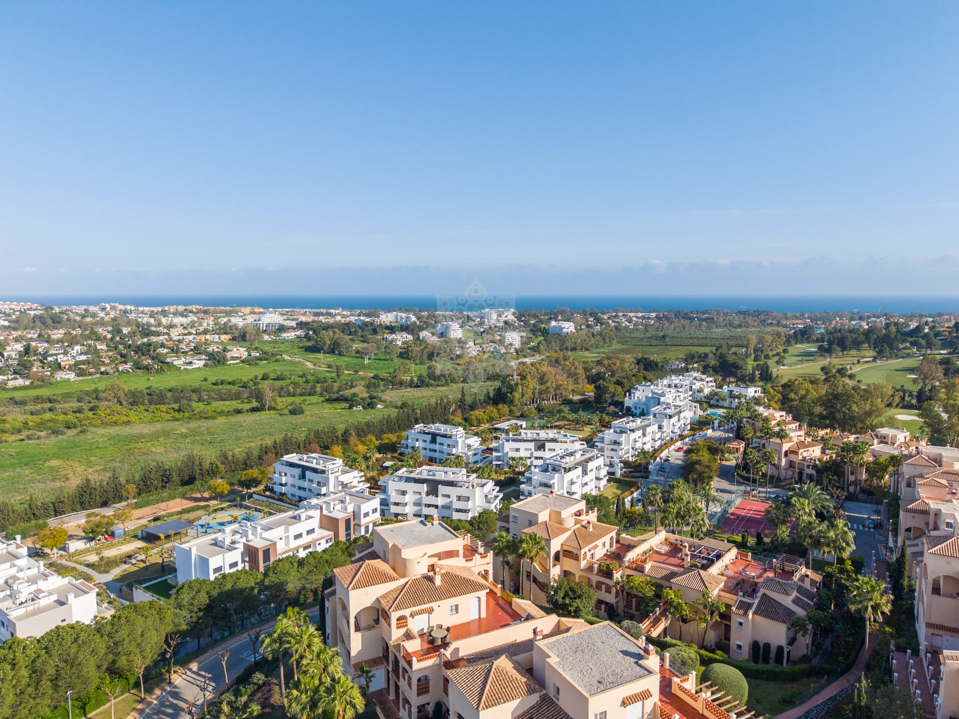 Ground Floor Apartment in Benatalaya, Estepona