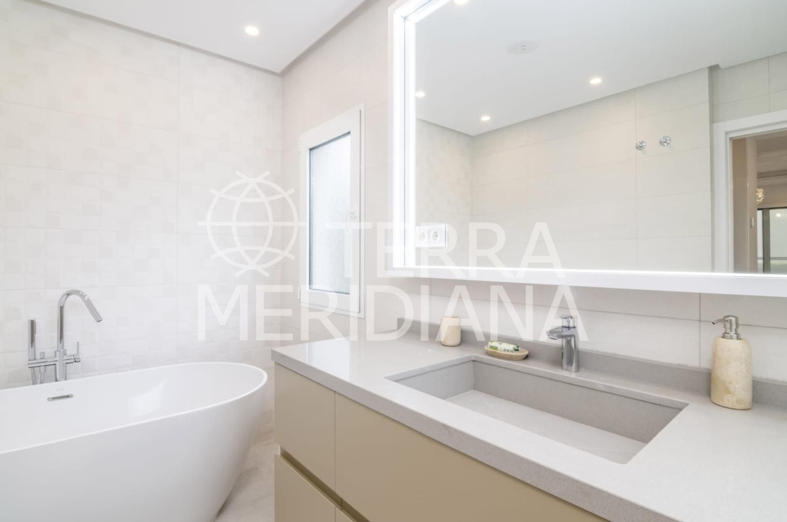 Duplex Penthouse in Villa Marina, Marbella
