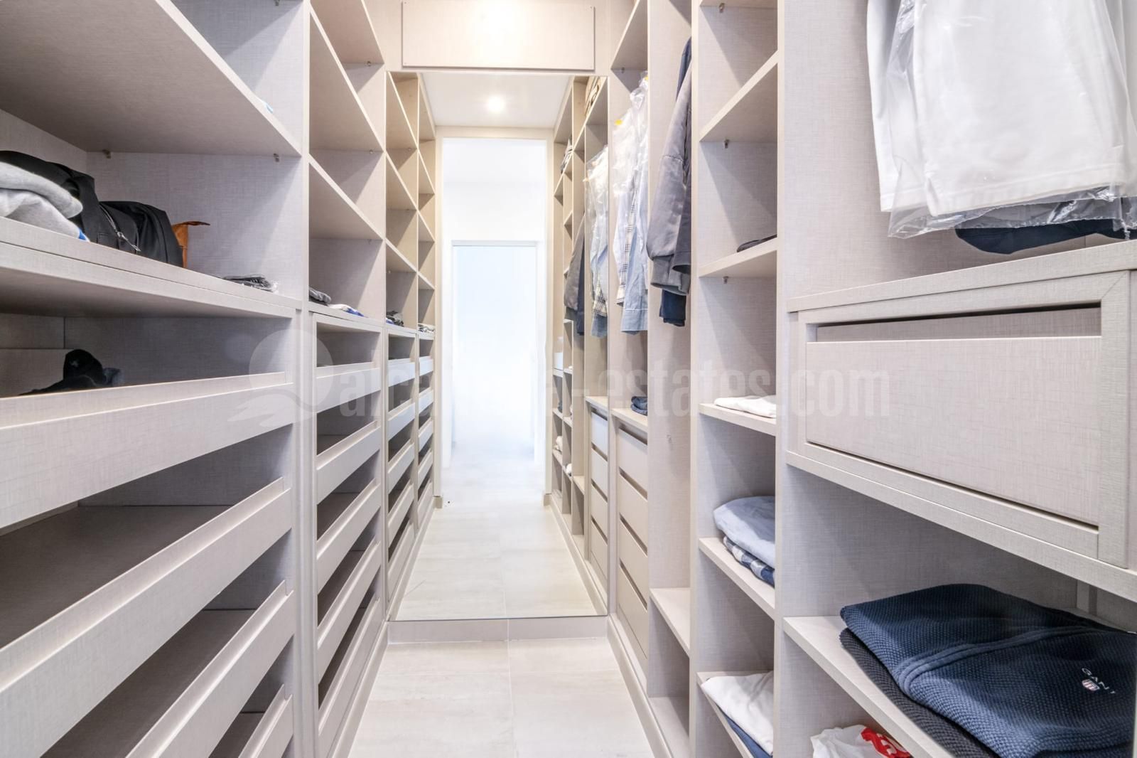 Atico Duplex en Villa Marina, Marbella
