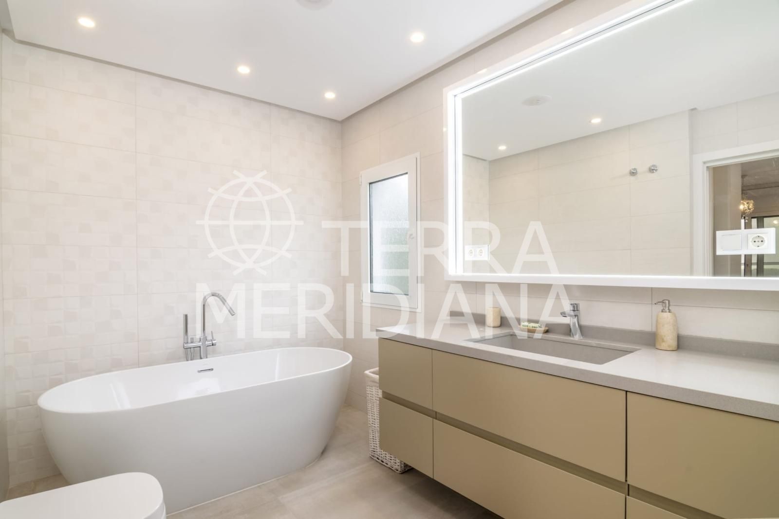 Duplex Penthouse in Villa Marina, Marbella