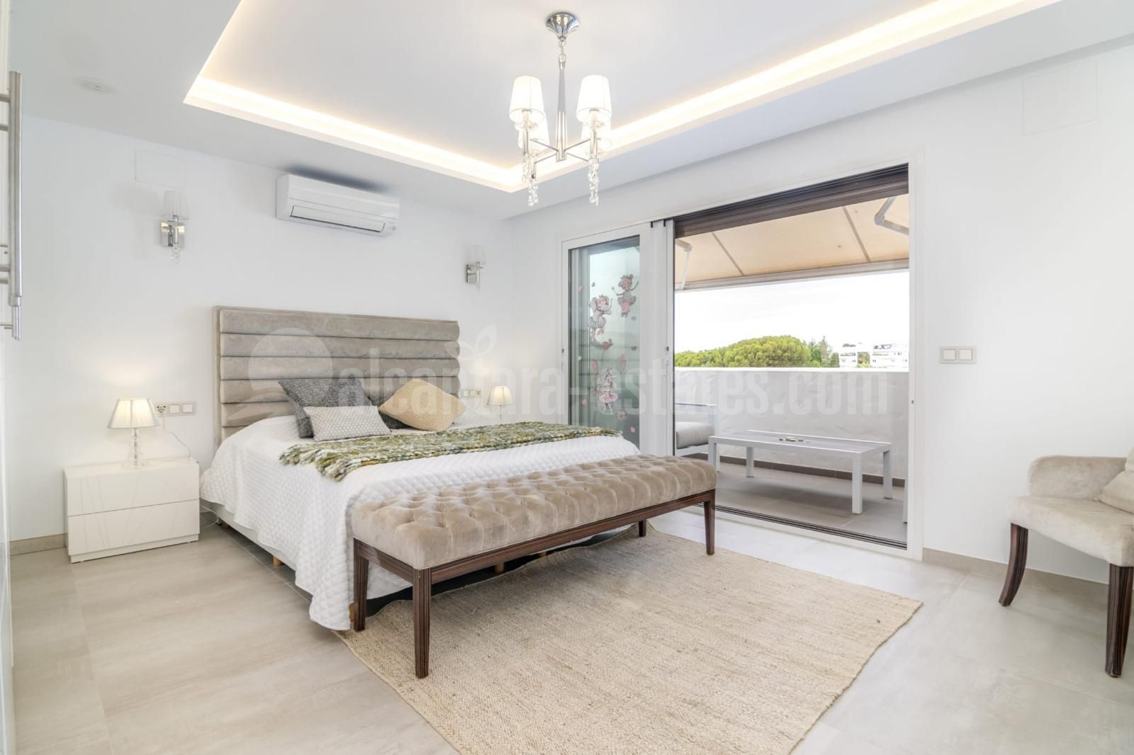 Atico Duplex en Villa Marina, Marbella