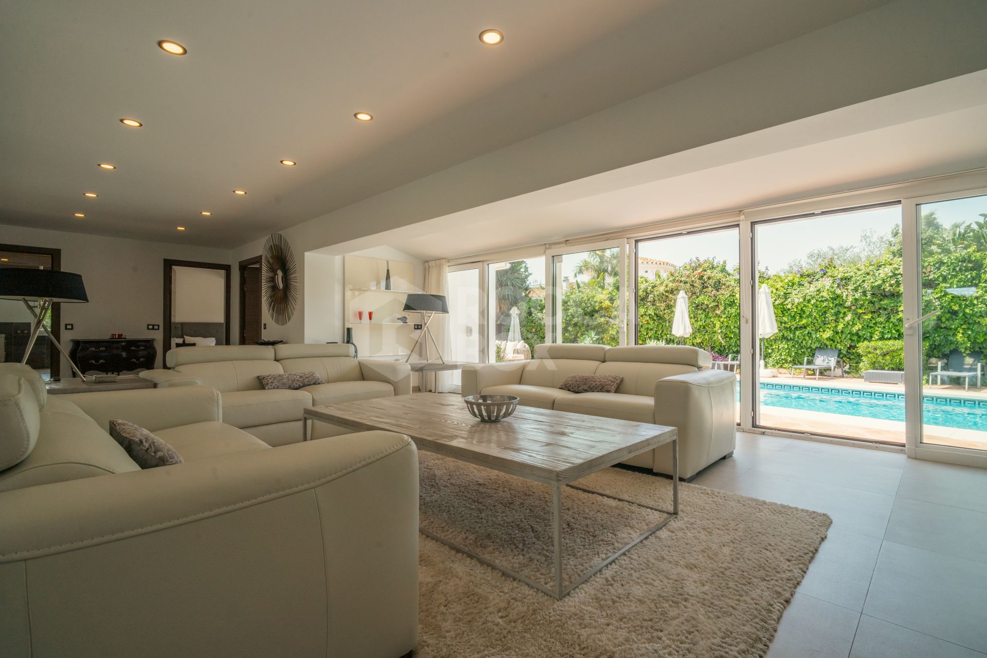 Villa for sale in San Pedro Playa, San Pedro de Alcantara