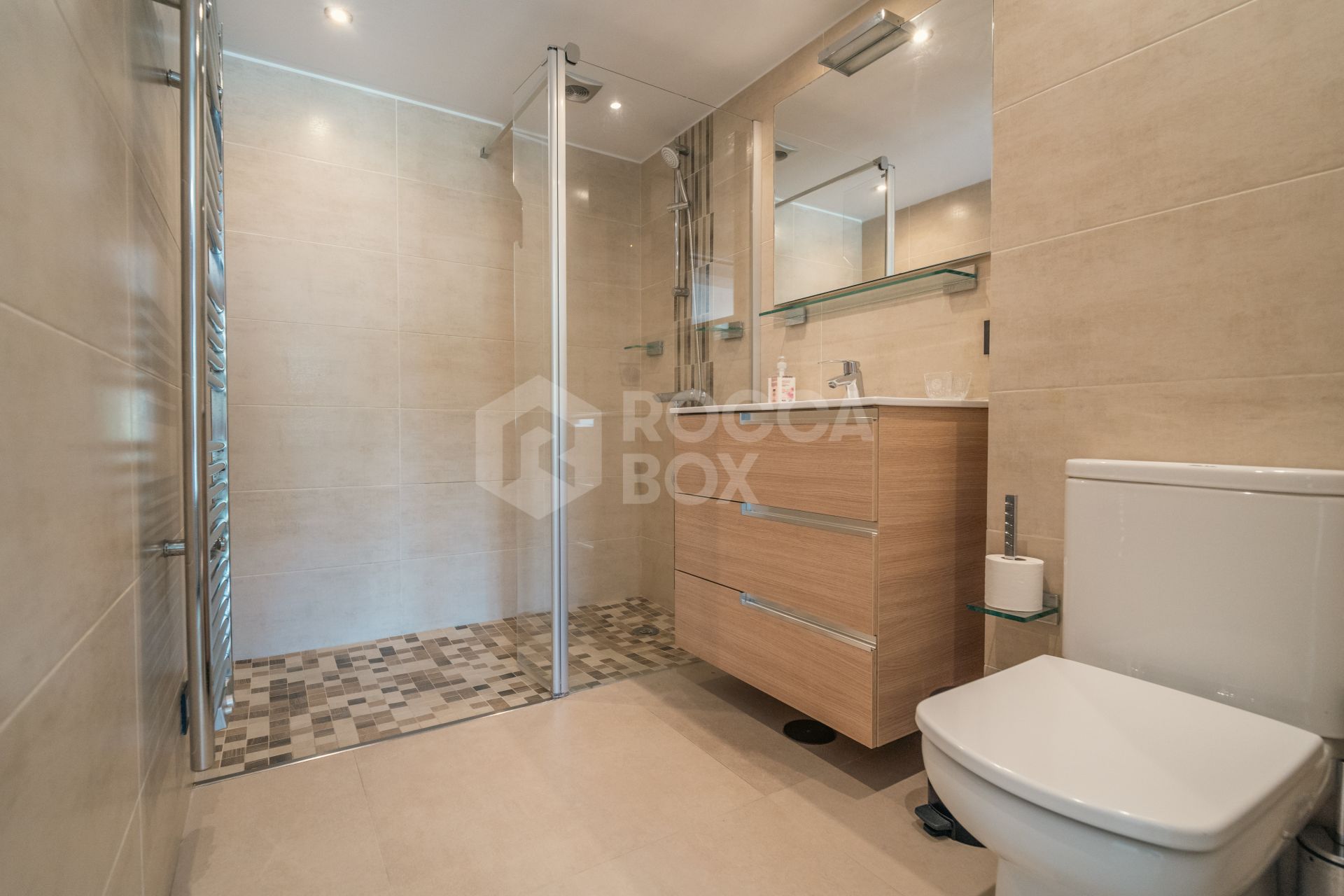 Villa for sale in San Pedro Playa, San Pedro de Alcantara