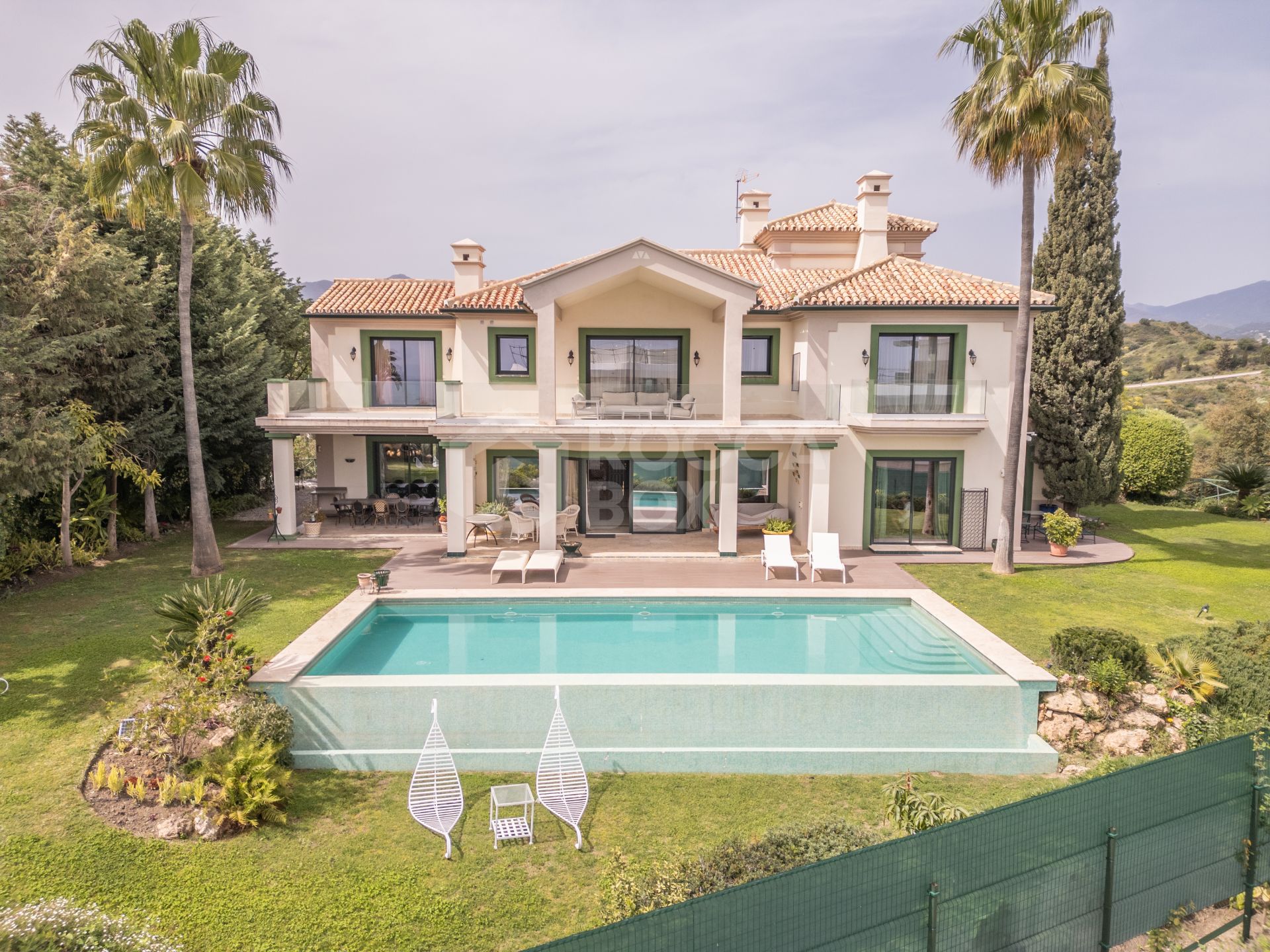 Exclusive Luxury Residence with High-End Design