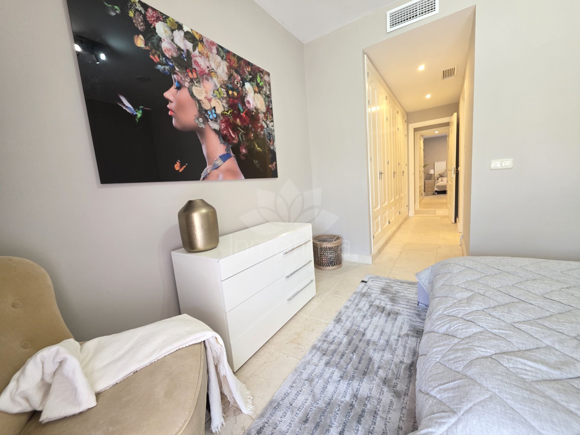 Ground Floor Apartment in Benatalaya, Estepona