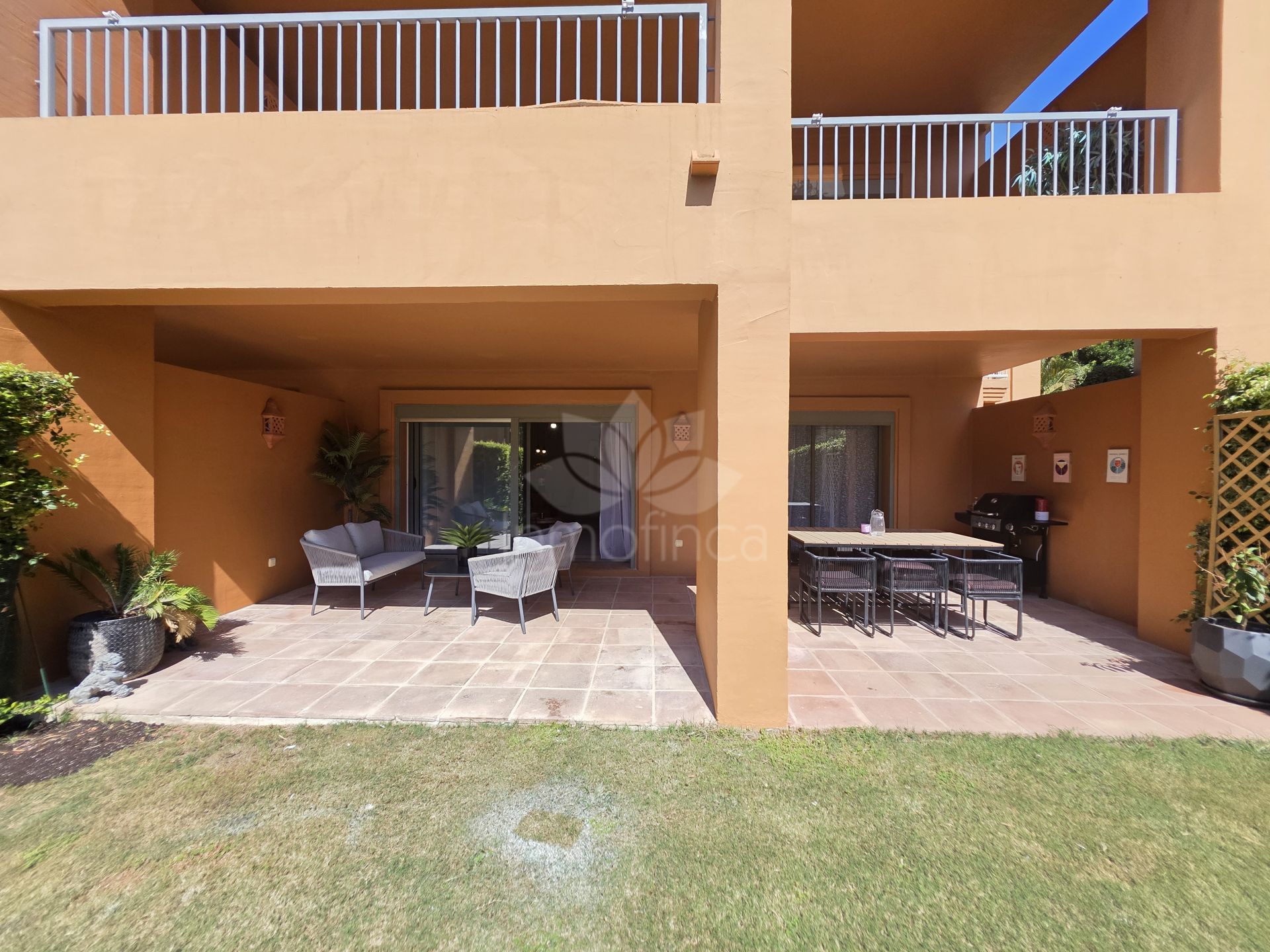 Ground Floor Apartment in Benatalaya, Estepona