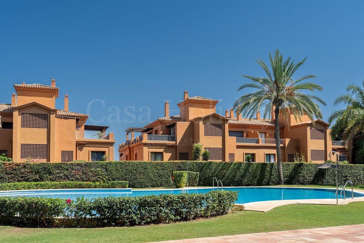 Apartamento Planta Baja en Benatalaya, Estepona