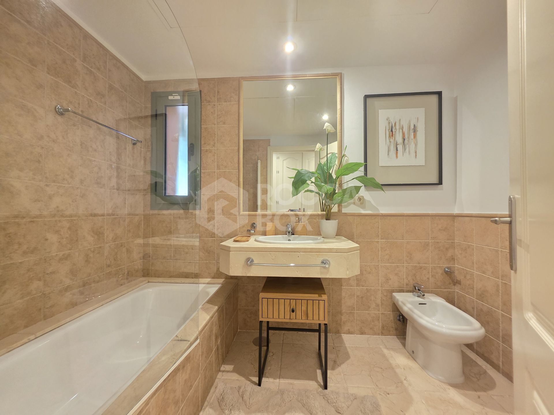 Exquisite Ground Floor Apartment in Benatalaya