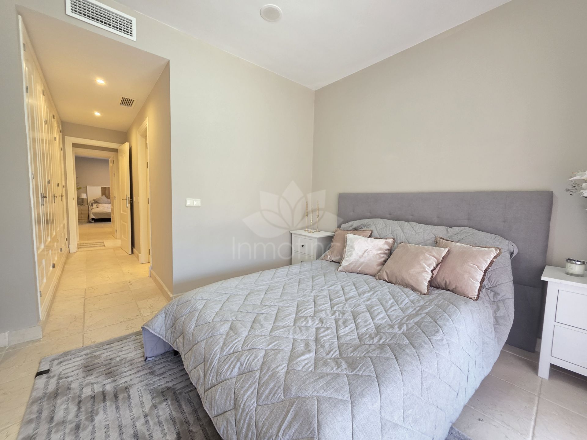 Ground Floor Apartment in Benatalaya, Estepona