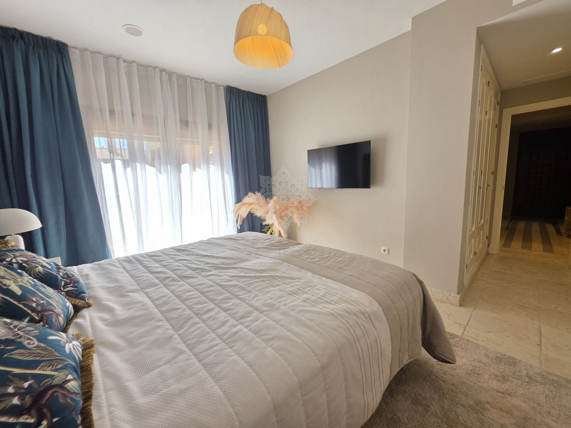 Ground Floor Apartment in Benatalaya, Estepona