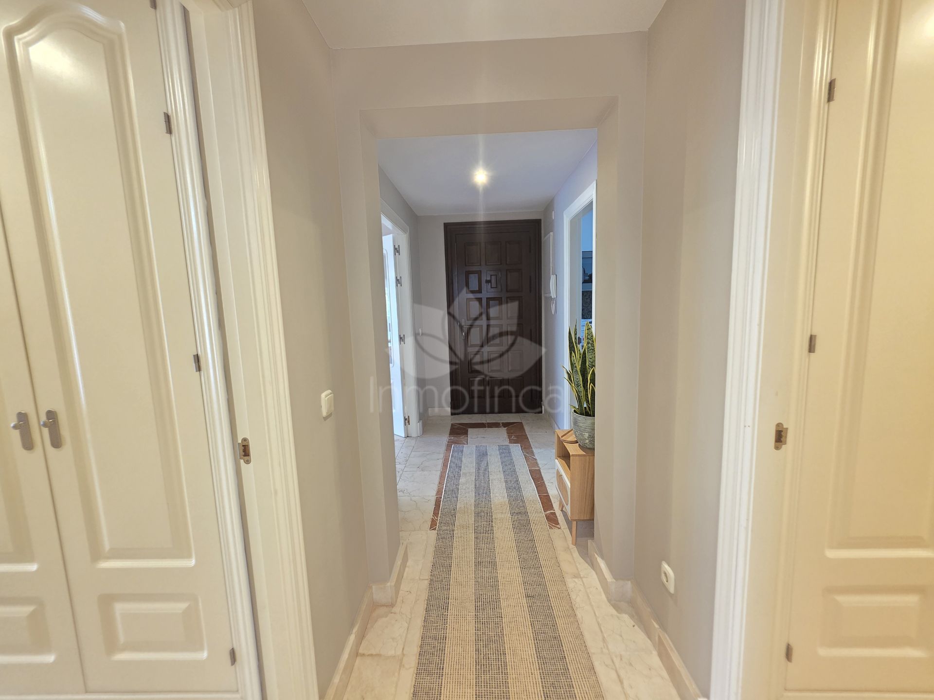 Ground Floor Apartment in Benatalaya, Estepona