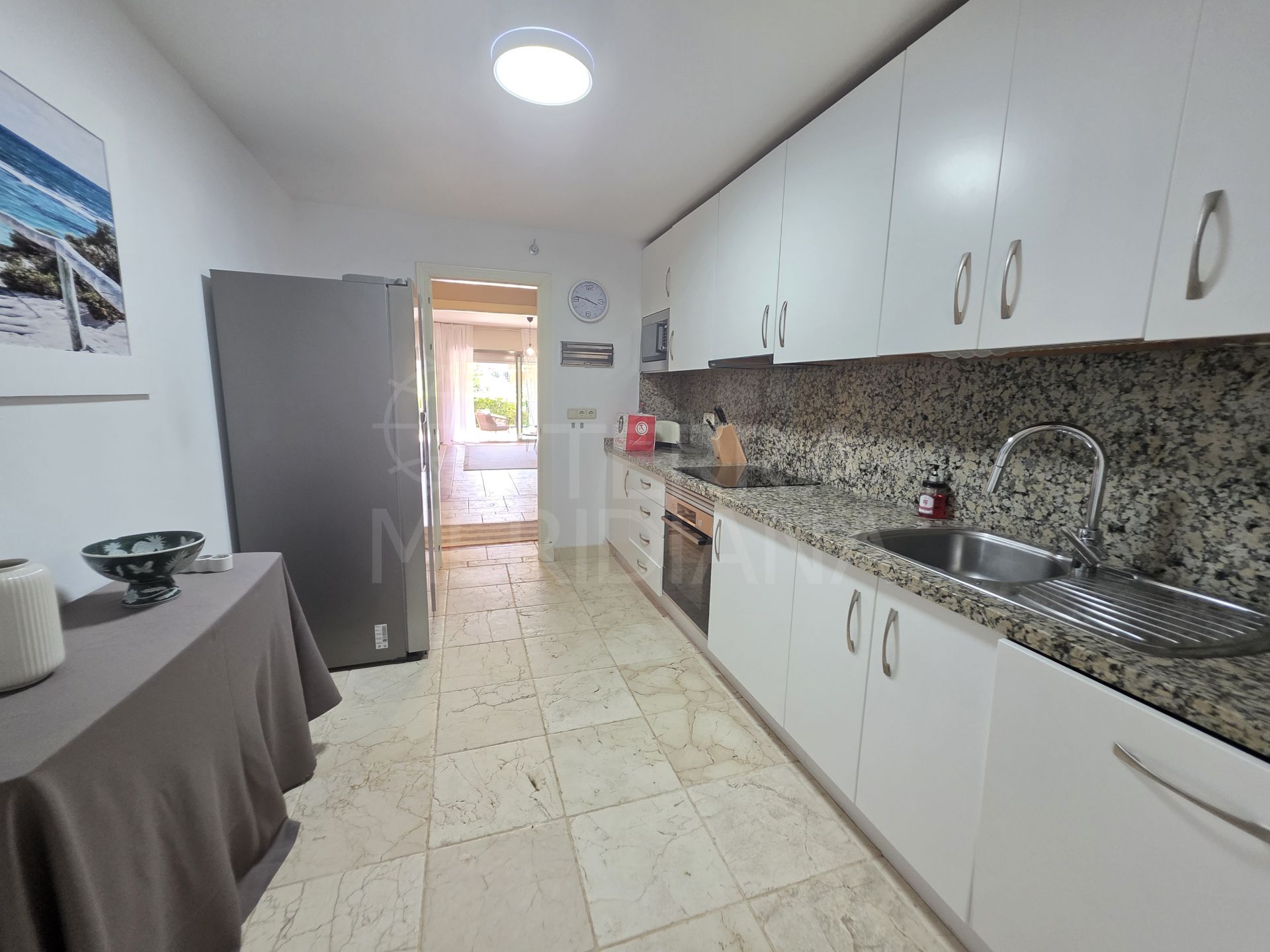 Ground Floor Apartment in Benatalaya, Estepona