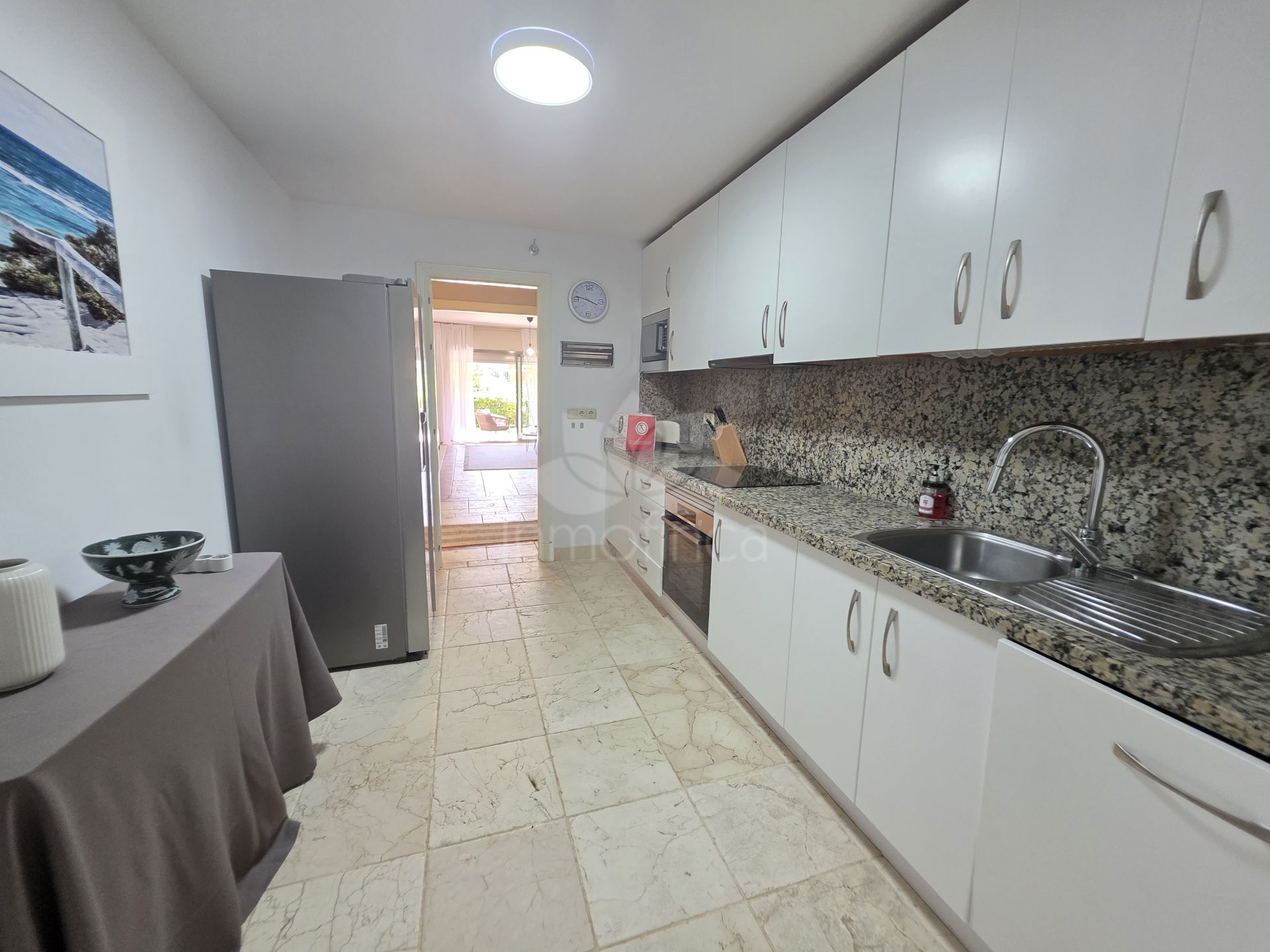 Ground Floor Apartment in Benatalaya, Estepona