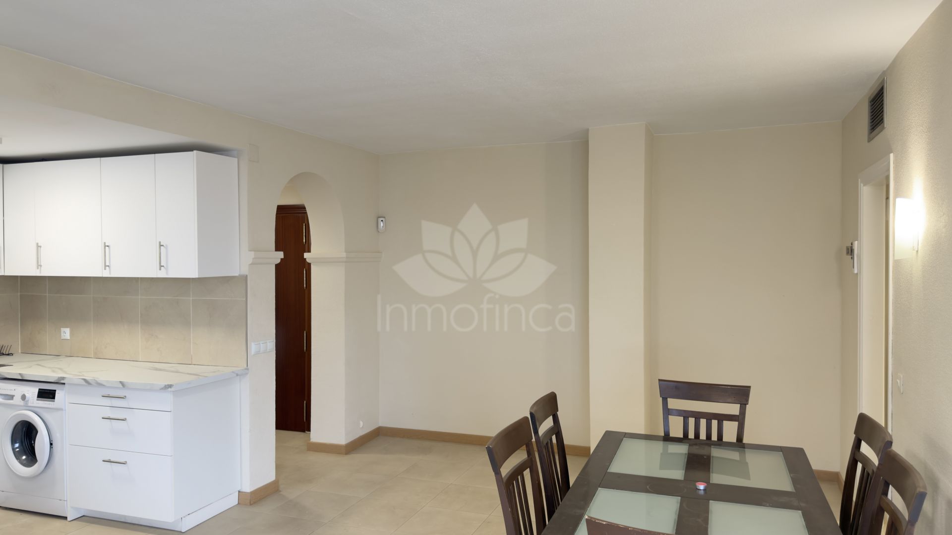 Apartamento en Atalaya Golf, Estepona