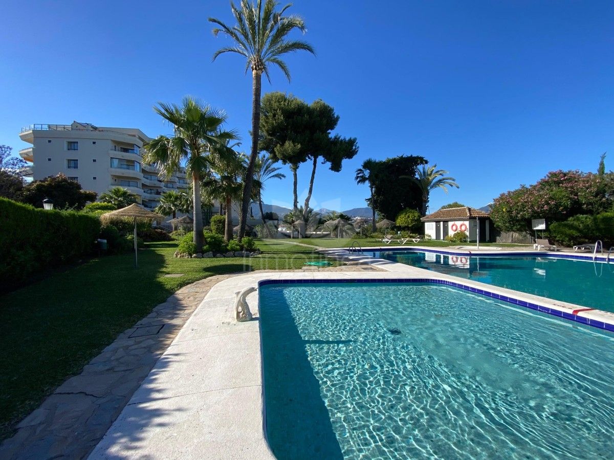 Apartment in Atalaya Golf, Estepona