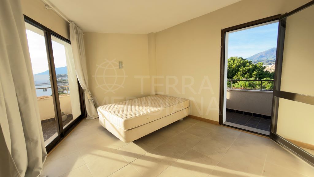 Apartment in Atalaya Golf, Estepona