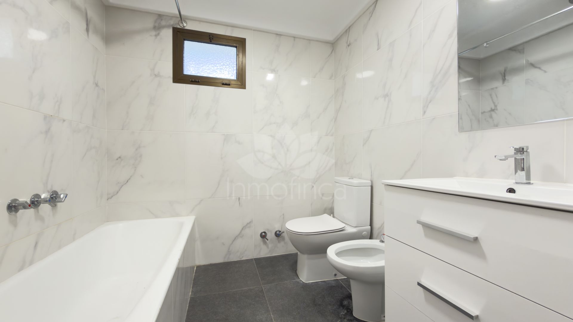 Apartamento en Atalaya Golf, Estepona